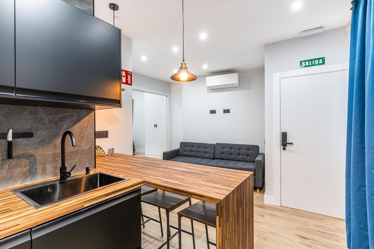 Vr Latina Apartments Madrid Exterior photo