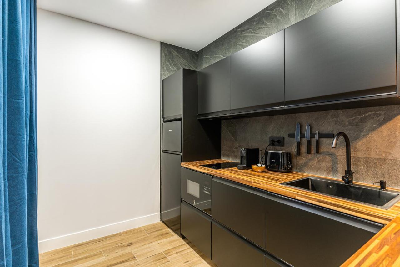 Vr Latina Apartments Madrid Exterior photo